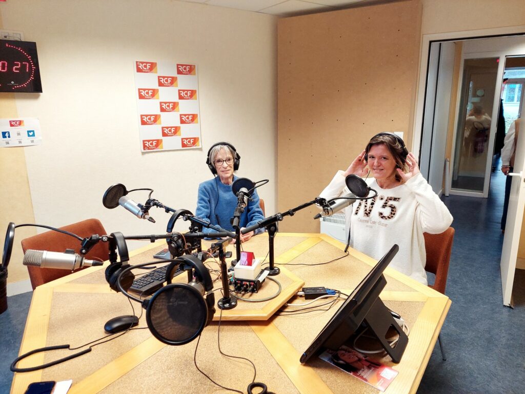 Isabelle et Catherine étaient sur RCF pour évoquer leur expérience de l'habitat inclusif proposé par SOLIHA Charente.