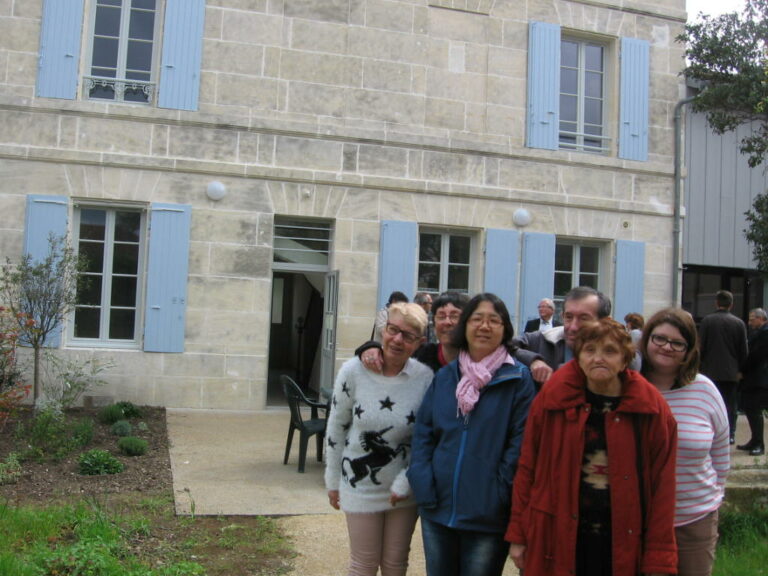 InVivo questionne les formes de logement les plus adaptées au vieillissement des personnes en situation de handicap.