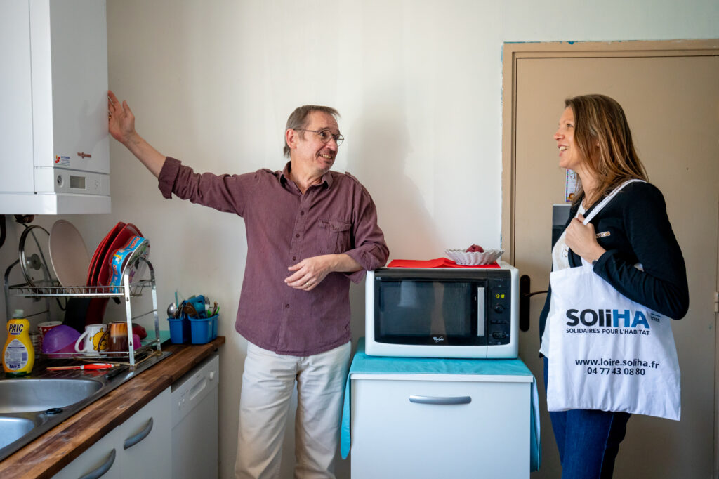 SOLIHA et ses équipes participent à la lutte pour l'accès de tous à un logement pérenne.