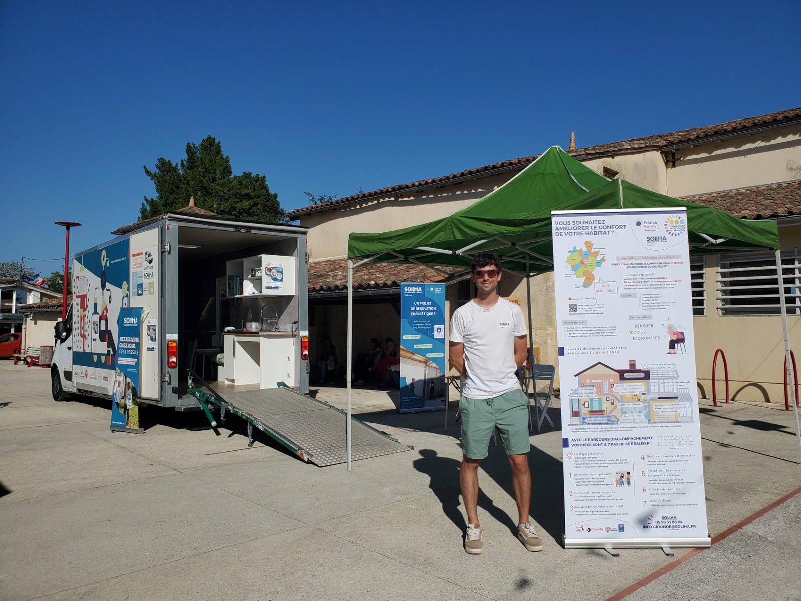 Le Truck SOLIHA sillonne les territoires pour accueillir les seniors et parler de logement adapté